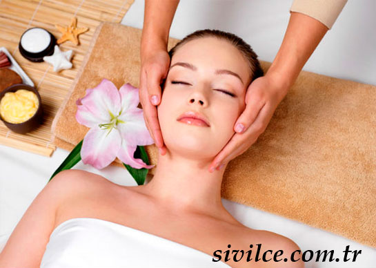 Komedon Tedavisi Nasıl Yapılır?